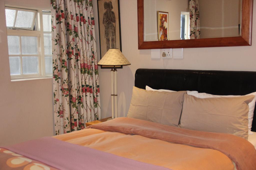 ฟอร์ตี้ 8 แบ็กแพกเกอร์ Hostel เคปทาวน์ ภายนอก รูปภาพ